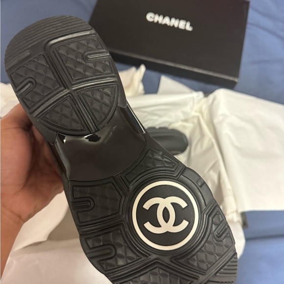 - Brand new, comes with box and original receipt. Price is negotiable - Picture 2 of 3